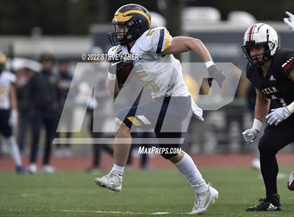 Thumbnail 3 in Yelm vs. Bellevue (WIAA 3A State Semifinal) photogallery.