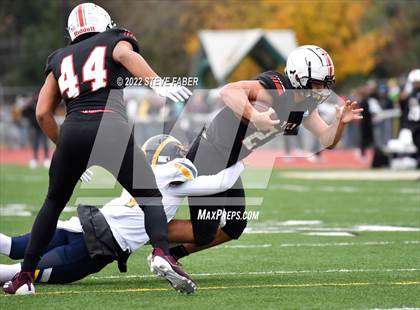 Thumbnail 2 in Yelm vs. Bellevue (WIAA 3A State Semifinal) photogallery.