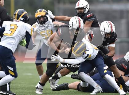 Thumbnail 3 in Yelm vs. Bellevue (WIAA 3A State Semifinal) photogallery.