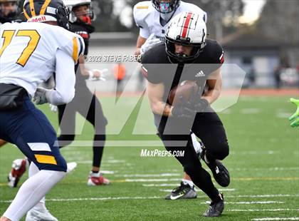 Thumbnail 2 in Yelm vs. Bellevue (WIAA 3A State Semifinal) photogallery.