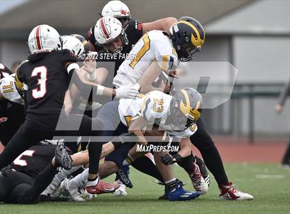 Thumbnail 2 in Yelm vs. Bellevue (WIAA 3A State Semifinal) photogallery.