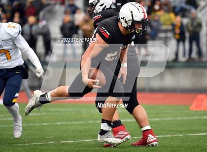 Thumbnail 3 in Yelm vs. Bellevue (WIAA 3A State Semifinal) photogallery.