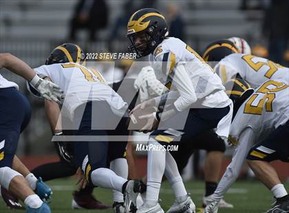 Thumbnail 3 in Yelm vs. Bellevue (WIAA 3A State Semifinal) photogallery.