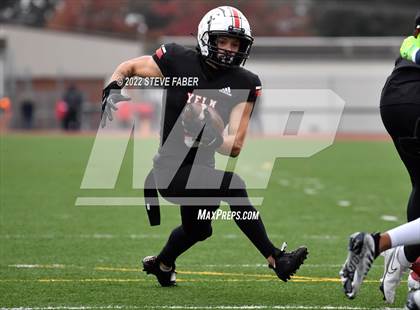 Thumbnail 1 in Yelm vs. Bellevue (WIAA 3A State Semifinal) photogallery.