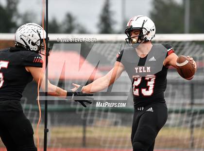 Thumbnail 2 in Yelm vs. Bellevue (WIAA 3A State Semifinal) photogallery.