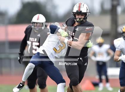 Thumbnail 3 in Yelm vs. Bellevue (WIAA 3A State Semifinal) photogallery.