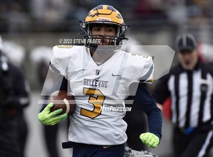 Thumbnail 3 in Yelm vs. Bellevue (WIAA 3A State Semifinal) photogallery.