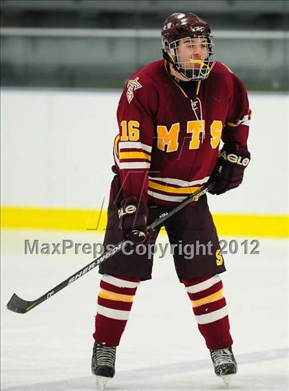 Thumbnail 1 in Sheehan @ Housatonic/Northwestern photogallery.