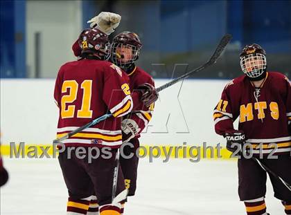 Thumbnail 2 in Sheehan @ Housatonic/Northwestern photogallery.