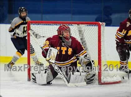 Thumbnail 1 in Sheehan @ Housatonic/Northwestern photogallery.