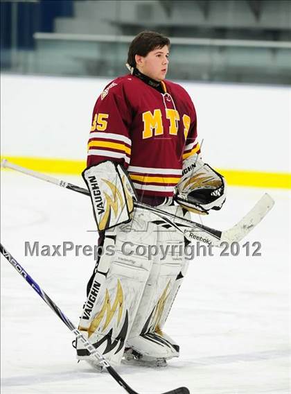 Thumbnail 2 in Sheehan @ Housatonic/Northwestern photogallery.