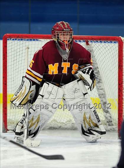 Thumbnail 2 in Sheehan @ Housatonic/Northwestern photogallery.