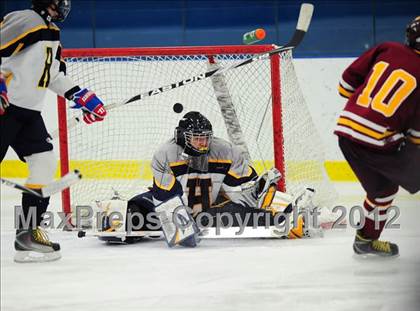 Thumbnail 1 in Sheehan @ Housatonic/Northwestern photogallery.