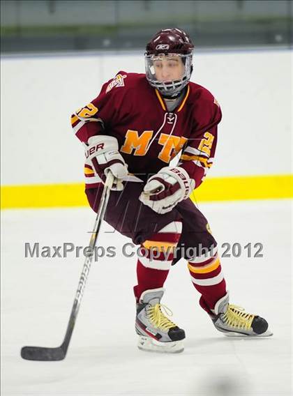 Thumbnail 1 in Sheehan @ Housatonic/Northwestern photogallery.