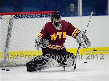 Thumbnail 1 in Sheehan @ Housatonic/Northwestern photogallery.