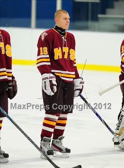 Thumbnail 1 in Sheehan @ Housatonic/Northwestern photogallery.