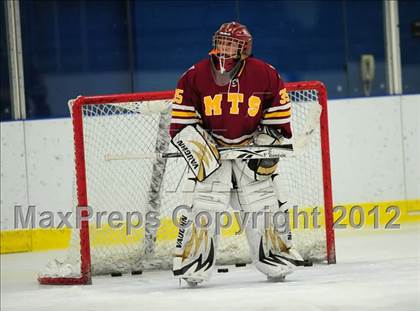 Thumbnail 1 in Sheehan @ Housatonic/Northwestern photogallery.