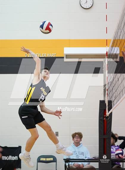 Thumbnail 1 in Center Grove @ Avon photogallery.