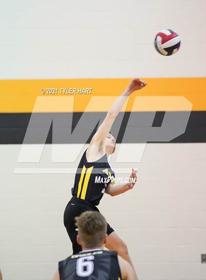 Thumbnail 1 in Center Grove @ Avon photogallery.