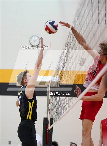 Thumbnail 2 in Center Grove @ Avon photogallery.
