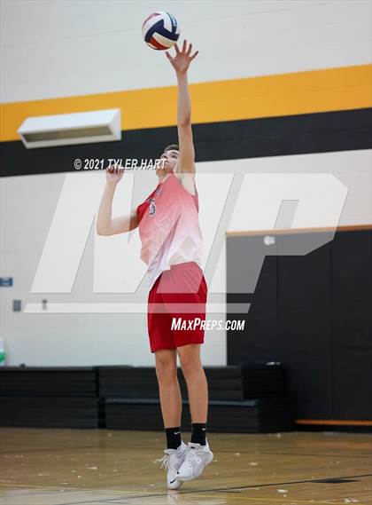 Thumbnail 1 in Center Grove @ Avon photogallery.