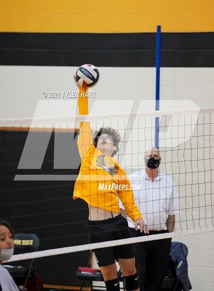 Thumbnail 3 in Center Grove @ Avon photogallery.