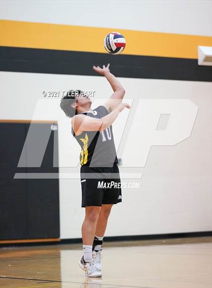 Thumbnail 1 in Center Grove @ Avon photogallery.