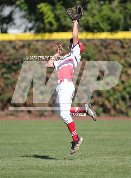 Thumbnail 2 in Altamont vs. Wayne (UHSAA 1A Final) photogallery.