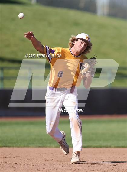 Thumbnail 1 in Altamont vs. Wayne (UHSAA 1A Final) photogallery.