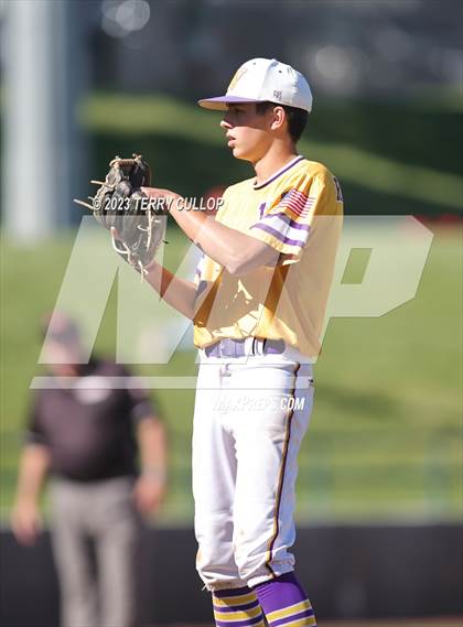 Thumbnail 2 in Altamont vs. Wayne (UHSAA 1A Final) photogallery.