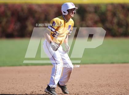 Thumbnail 1 in Altamont vs. Wayne (UHSAA 1A Final) photogallery.