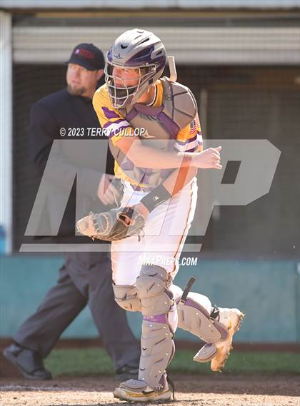 Thumbnail 2 in Altamont vs. Wayne (UHSAA 1A Final) photogallery.
