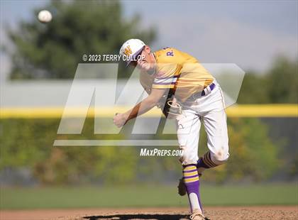 Thumbnail 2 in Altamont vs. Wayne (UHSAA 1A Final) photogallery.