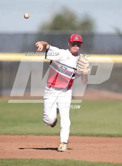 Thumbnail 2 in Altamont vs. Wayne (UHSAA 1A Final) photogallery.