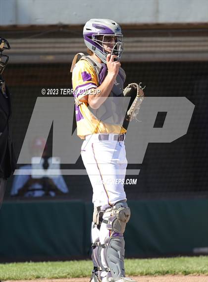 Thumbnail 3 in Altamont vs. Wayne (UHSAA 1A Final) photogallery.