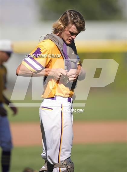 Thumbnail 2 in Altamont vs. Wayne (UHSAA 1A Final) photogallery.