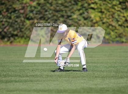 Thumbnail 2 in Altamont vs. Wayne (UHSAA 1A Final) photogallery.