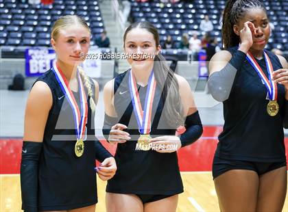 Thumbnail 2 in Cedar Park vs. Argyle (UIL 5A D2 Volleyball Final Medal Ceremony) photogallery.