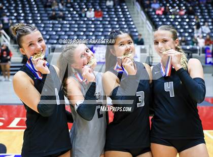 Thumbnail 2 in Cedar Park vs. Argyle (UIL 5A D2 Volleyball Final Medal Ceremony) photogallery.