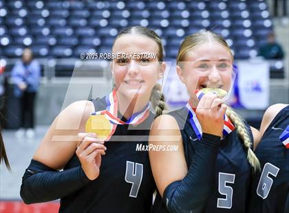Thumbnail 2 in Cedar Park vs. Argyle (UIL 5A D2 Volleyball Final Medal Ceremony) photogallery.