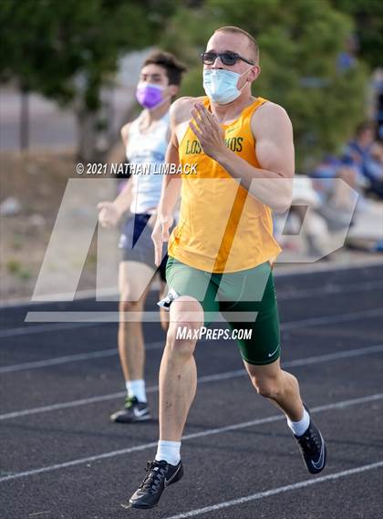 Thumbnail 3 in Santa Fe High School Meet photogallery.