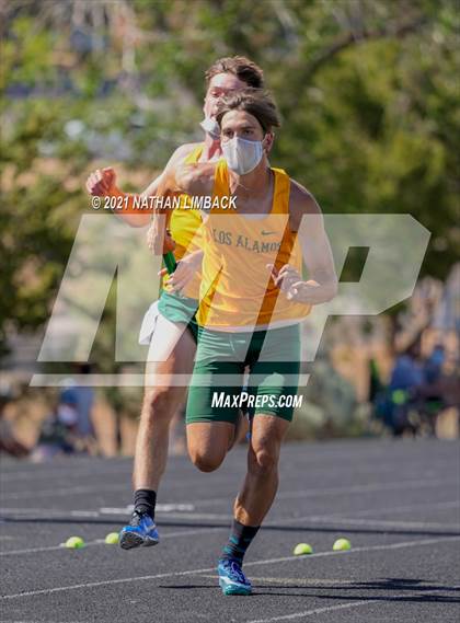 Thumbnail 1 in Santa Fe High School Meet photogallery.