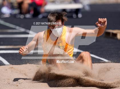 Thumbnail 1 in Santa Fe High School Meet photogallery.