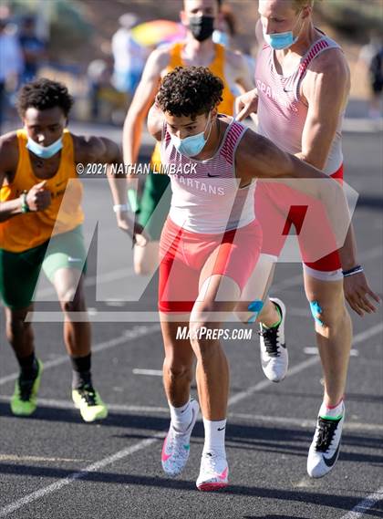 Thumbnail 3 in Santa Fe High School Meet photogallery.