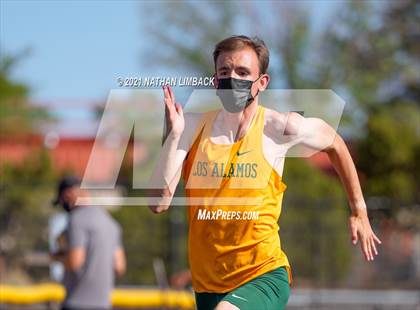 Thumbnail 2 in Santa Fe High School Meet photogallery.