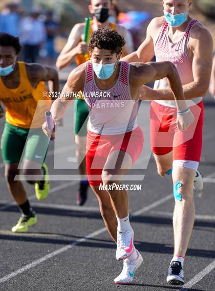 Thumbnail 1 in Santa Fe High School Meet photogallery.