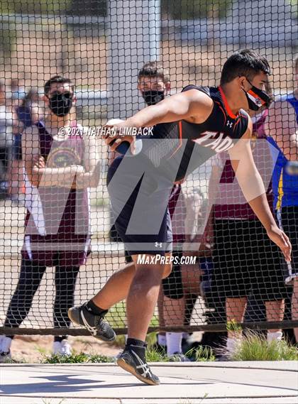 Thumbnail 1 in Santa Fe High School Meet photogallery.