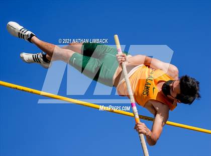 Thumbnail 1 in Santa Fe High School Meet photogallery.