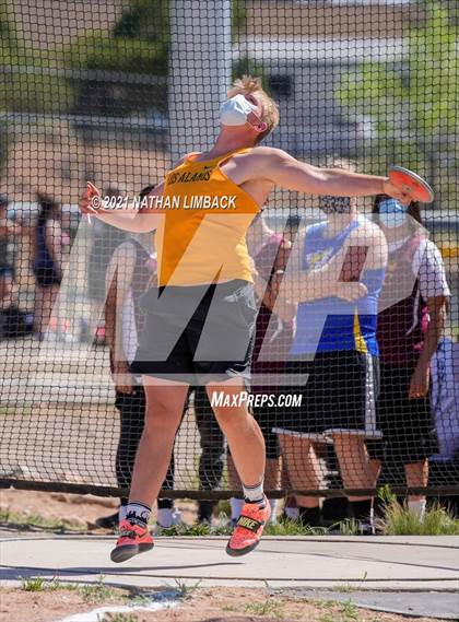 Thumbnail 3 in Santa Fe High School Meet photogallery.