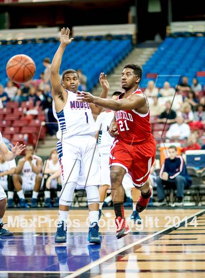 Thumbnail 1 in Fairfield vs. Modesto Christian (CIF SJS D3 Final) photogallery.
